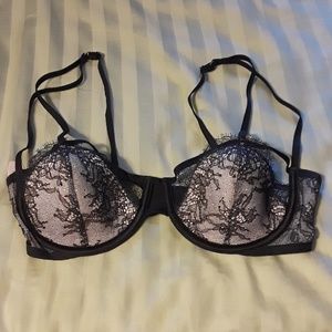 Sexy Victoria Secret bra size 36c